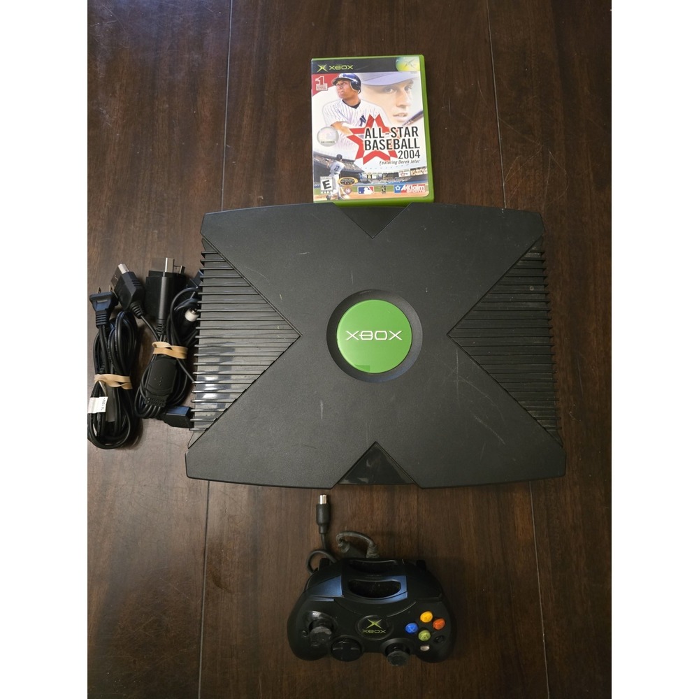 Original Microsoft XBOX  - 1 Controller + All Cords Included + 1 Game
